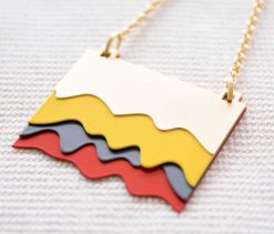 Colorful wave chain
