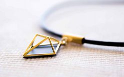 Jiao necklace is a black cosmic diamond on leather