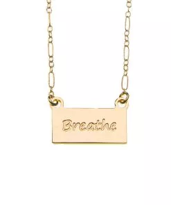 שרשרת "BREATHE" מוזהבת - מלבן