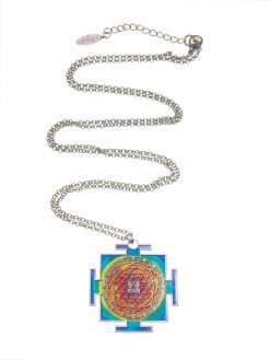 Mandela chain "Sri Yantra" cosmic bilateral in the shades of the chakras is vaulted