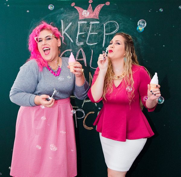 נשים עם תכשיטי נטע ליבנה באירוע סטיילינג גאלה רחמילביץ'